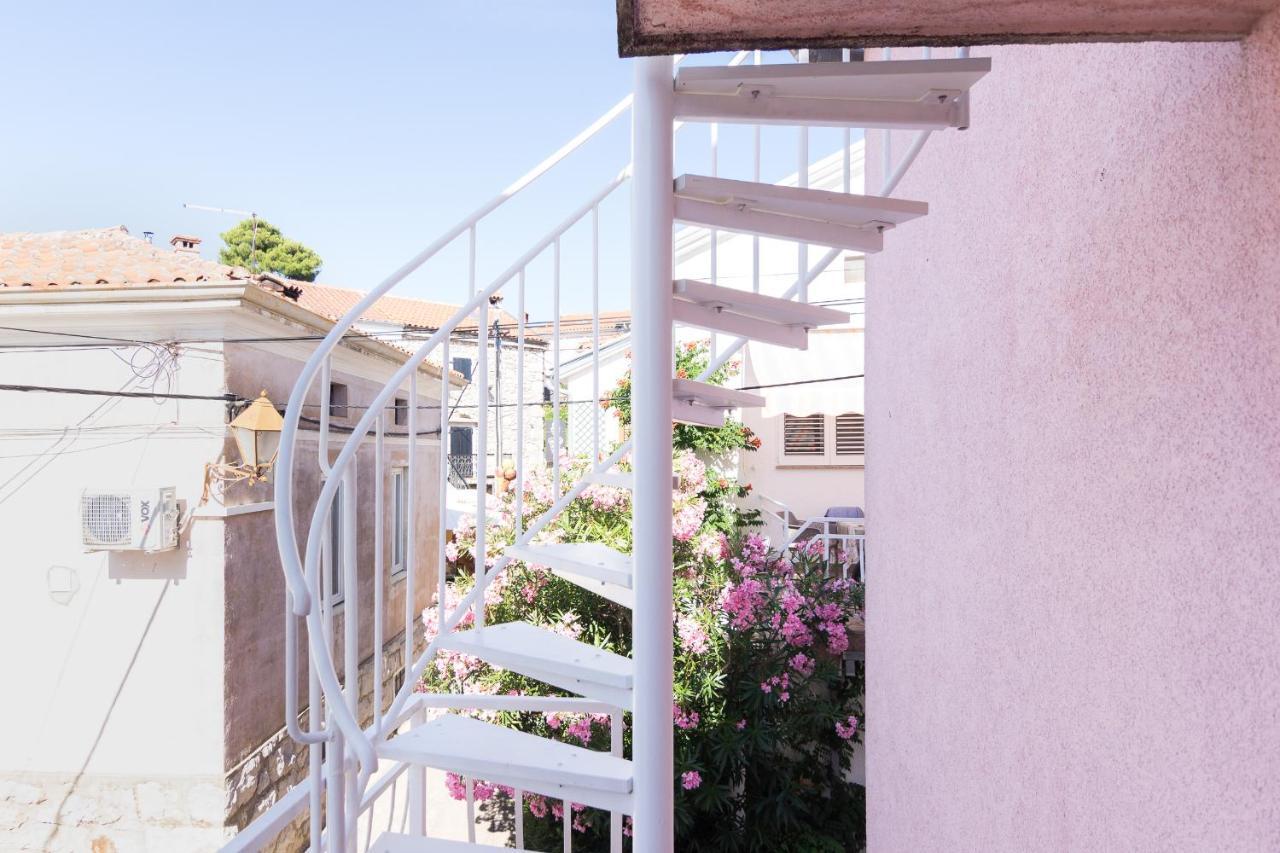 Apartmán Ribar 2 Njivice Exteriér fotografie