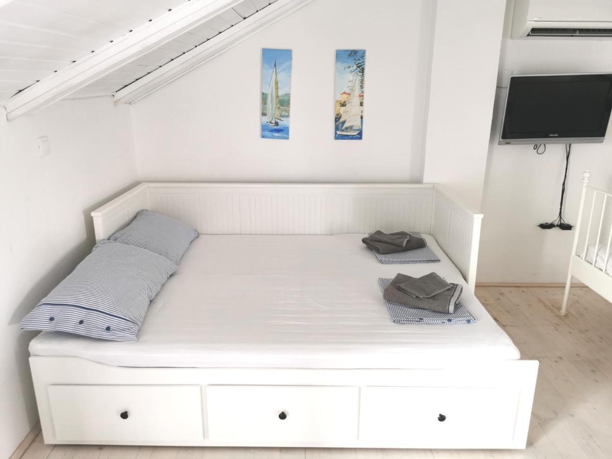 Apartmán Ribar 2 Njivice Exteriér fotografie